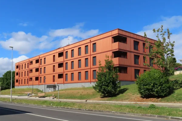 Edificio de vivienda protegida industrializada